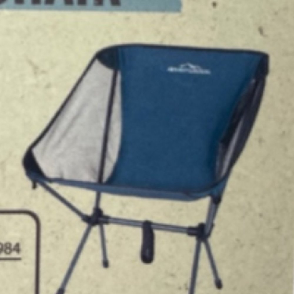 Portable Camping Chair. Lightweight & Durable. Capacity 250lbs. Blue. NWT